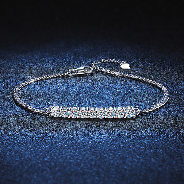 Smiling curve moissanite bracelet