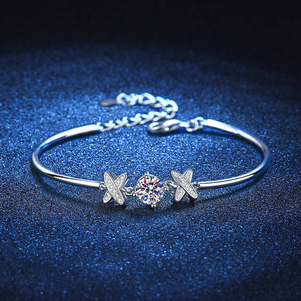 Bow-knot moissanite bracelet